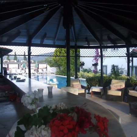 Istanbul Hotel Bodrum トゥルクブク エクステリア 写真