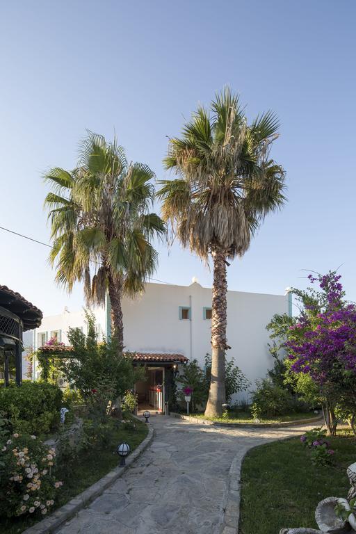 Istanbul Hotel Bodrum トゥルクブク エクステリア 写真